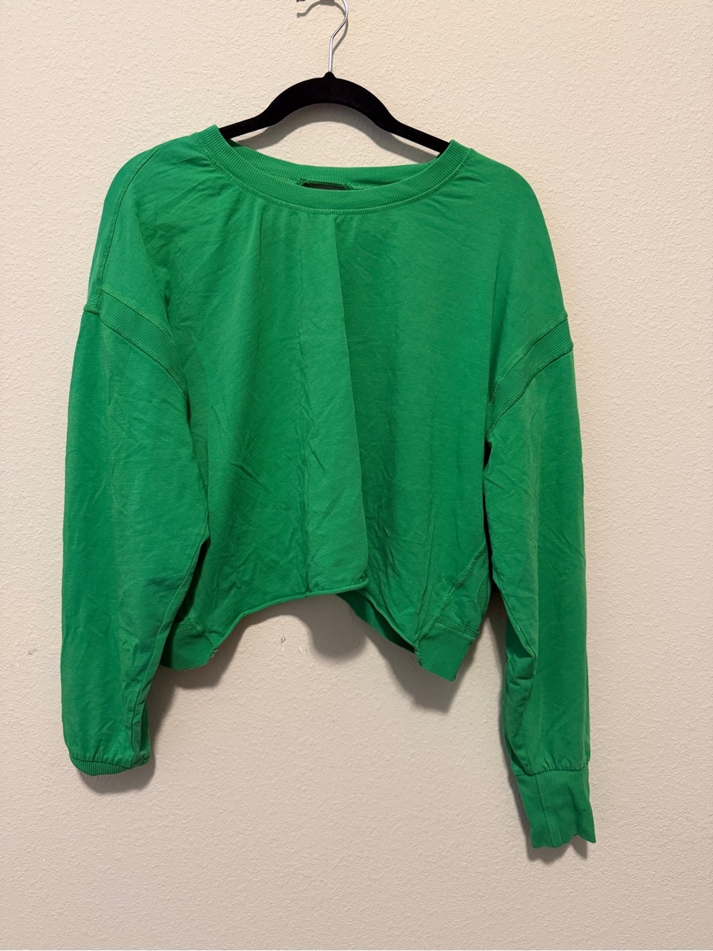 Mono B Cropped Crewneck Sweatshirt - Green